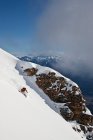 Людина, катання на лижах в горах Super Bowl, ногами кінь гірський курорт, Британська Колумбія, Канада. — стокове фото