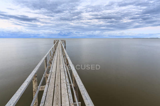 Molo di legno sul lago Winnipeg, Matlock, Manitoba, Canada — Foto stock