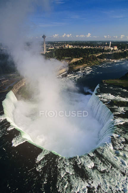 Вид с воздуха на Ниагарский водопад, Онтарио, Канада . — стоковое фото