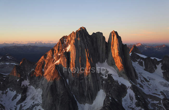 Aerial view of Howser Spire in Bugaboo Provincial Park, British Columbia, Canada — Stock Photo