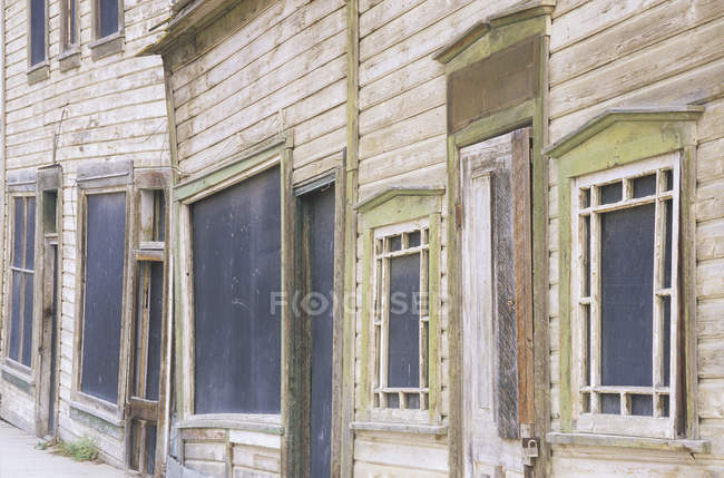 Facades of historical Third Avenue Complex, Dawson City, Yukon Territory, Canada. — Stock Photo