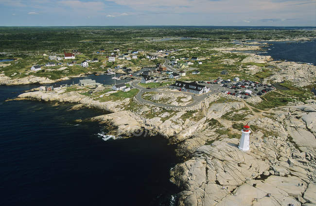 Vista aérea de Peggy Cove en Nova Scotia, Canadá . - foto de stock