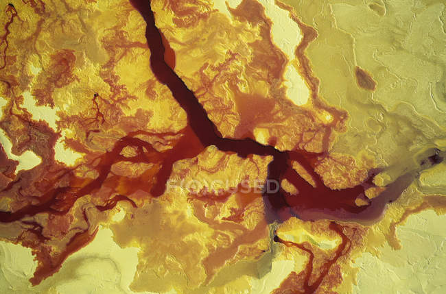 Vista aérea do padrão da lagoa de rejeitos de areia em Alberta, Canadá
. — Fotografia de Stock