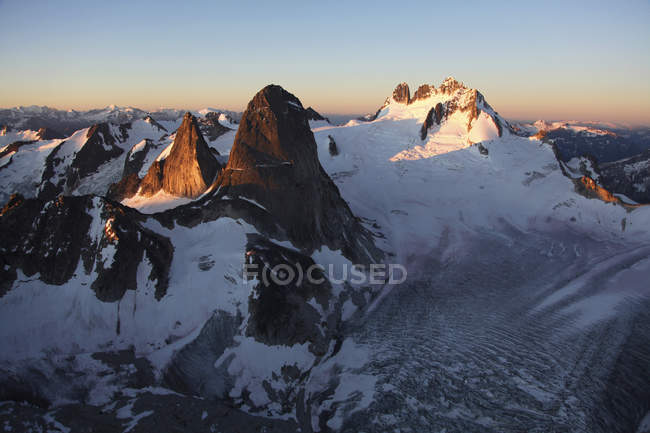 Aerial view of Bugaboo Spire in mountains of Bugaboo Provincial Park, Canada — Stock Photo