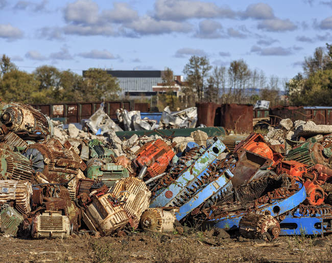 Свая переработки металлолома, Тандер-Бей, Онтарио, Канада . — стоковое фото