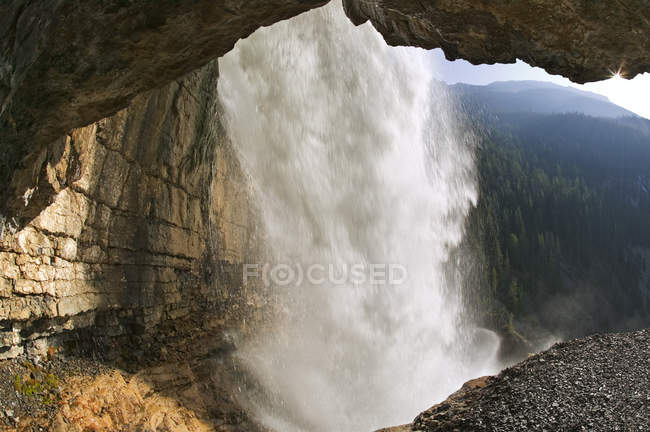 Cascada de Panther Falls en Nigel Creek, Banff National Park, Alberta, Canadá . - foto de stock