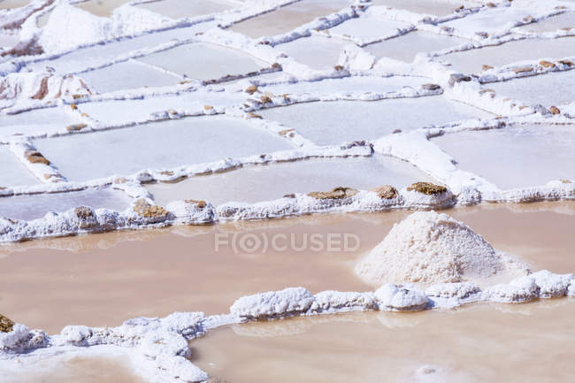 Morues naturelles de mines de sel de Maras, Région de Cuzco au Pérou — Photo de stock