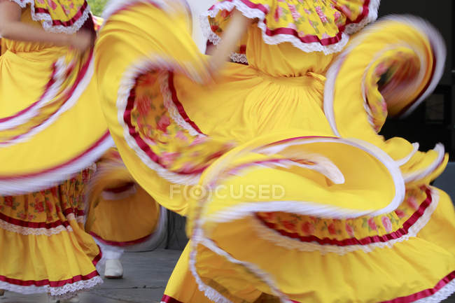 Bailarinas mexicanas, Festival Cultura, Latin Day, Mel Lastman Square, Toronto, Ontario - foto de stock