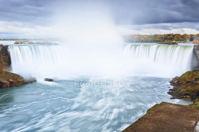 Vue panoramique des chutes Horseshoe de Niagara Falls, Ontario, Canada — Photo de stock