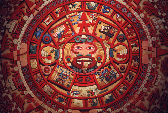 Ацтекский календарь в музее Мехико, Мексика — стоковое фото