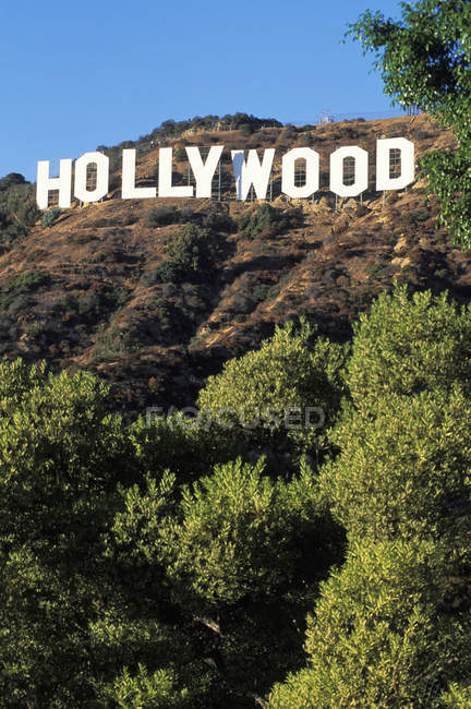 Sinal de Hollywood em colinas de Los Angeles, Califórnia, EUA — Fotografia de Stock