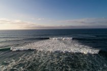 Вид с воздуха на красивый морской пейзаж — стоковое фото