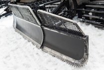 Snowplow caminhão limpeza neve durante o inverno — Fotografia de Stock