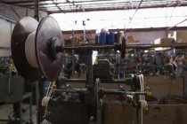 Primo piano della macchina ad anello nell'industria della produzione di funi — Foto stock