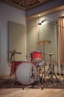 Kit batteria in studio di registrazione — Foto stock