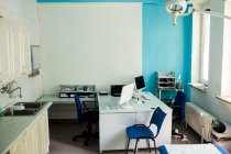 Cabinet de pratique vide dans le bâtiment de l'hôpital — Photo de stock