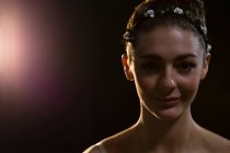 Retrato de bailarina sorridente — Fotografia de Stock