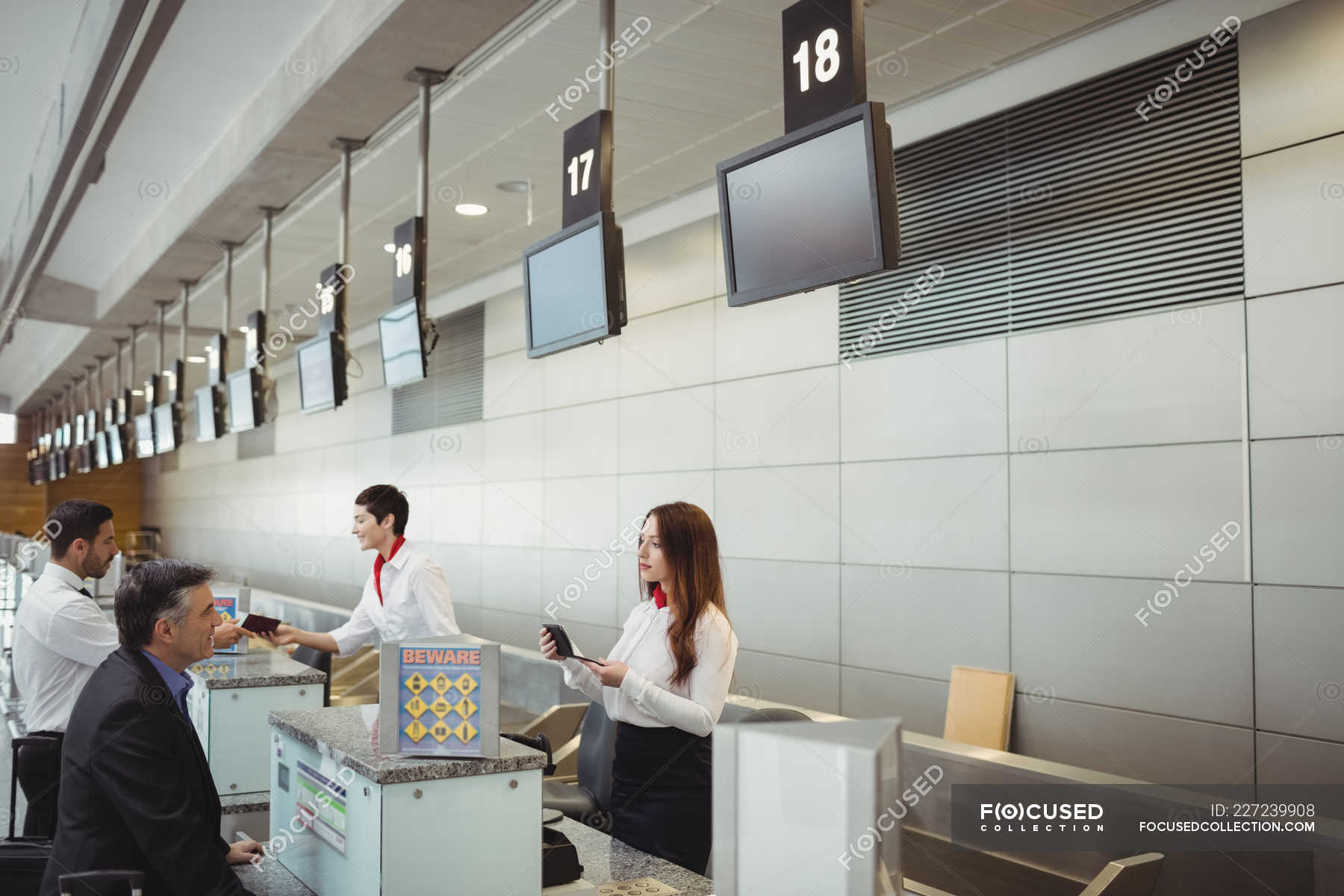 мфц улица викторенко 2/1. обрабатывающий мфц. мебель для посетителей мфц. мфц аэропорт. мфц аэропорт.