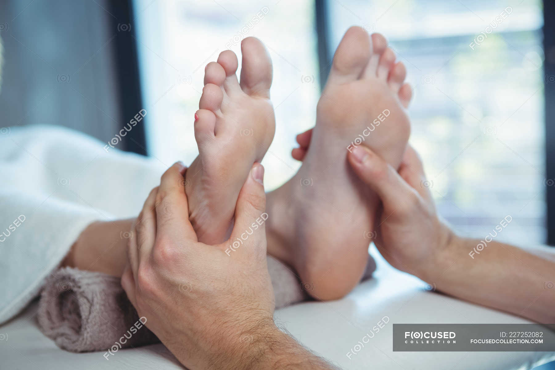 Give foot