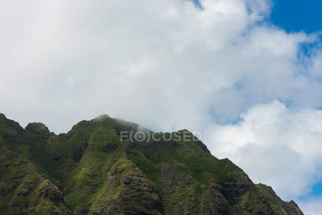 Mountains against sky and cloud — Stock Photo