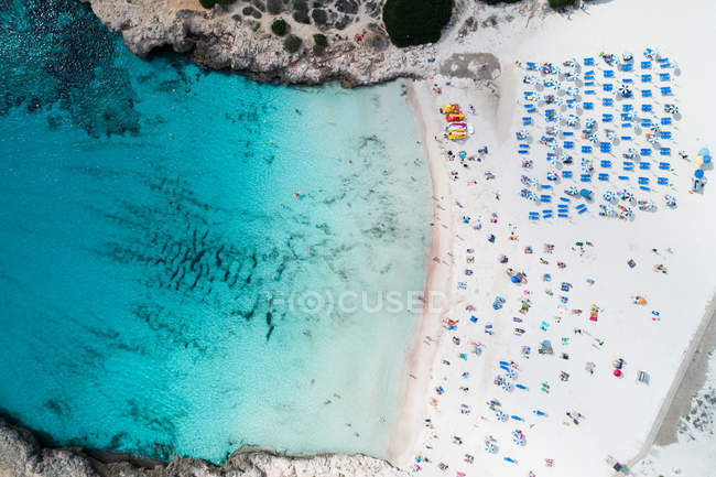Luftaufnahme vom Strand an einem sonnigen Tag — Stockfoto