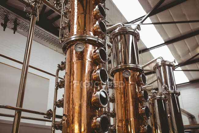 Датчик давления на резервуаре на пивоваренном заводе — стоковое фото