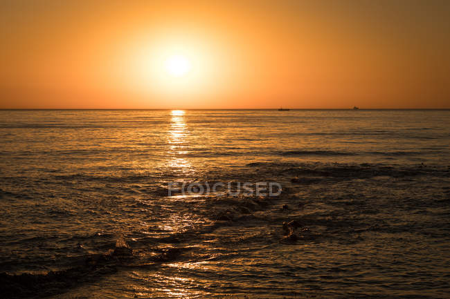 Vista del tramonto al mare — Foto stock