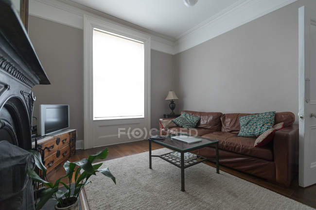 Interior moderno da sala de estar em casa — Fotografia de Stock