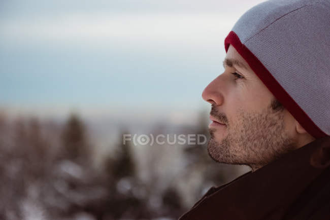 Side view of handsome man looking away — Stock Photo