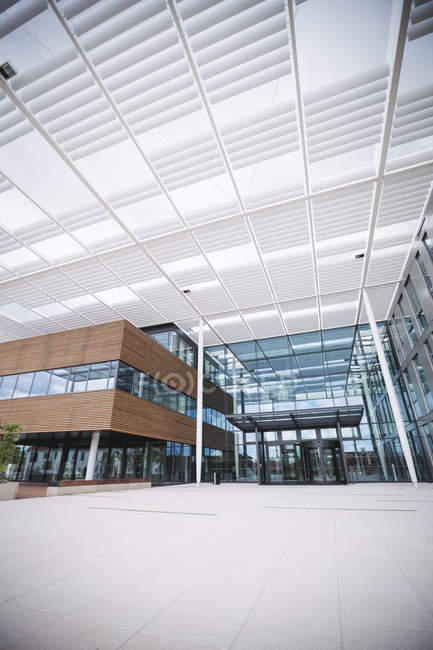 Entrance of a modern office building — Stock Photo