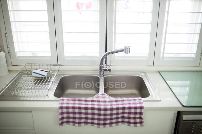 View of kitchen sink in kitchen — Stock Photo