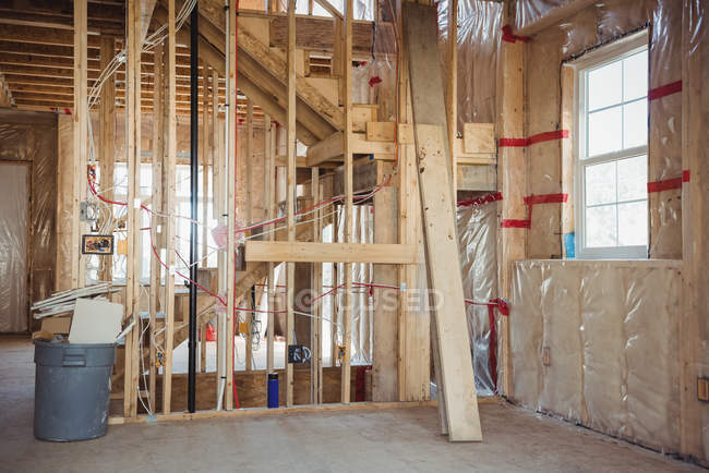 Interior de um edifício em construção — Fotografia de Stock