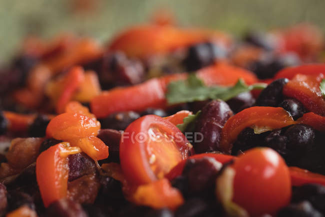 Close-up of cooked vegetables in supermarket — Stock Photo