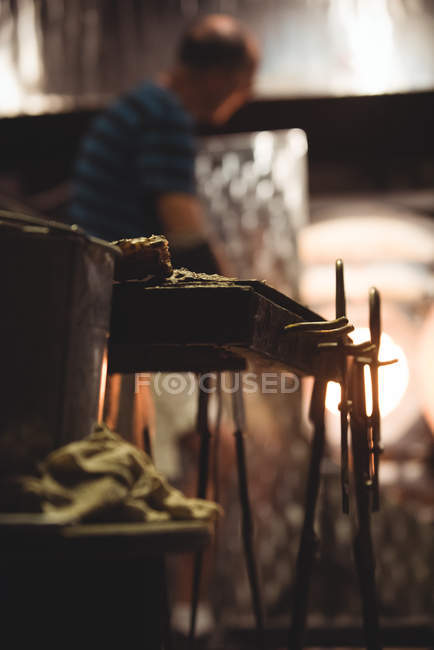 Close-up of glassblowing tool at glassblowing factory — Stock Photo