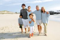 Family on the beach — Stock Photo
