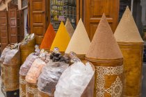 Spices display in souk, Marrakesh, Morocco — Stock Photo