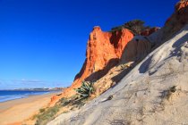 Portogallo, Algarve, Spiaggia di Falesia. — Foto stock
