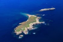 Vista aerea di piccola isola, penisola di Quiberon, Francia occidentale, Francia — Foto stock