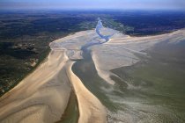 Vista aérea del terreno, Francia, norte de Francia, Pas de Calais, Costa de Opale. Le Touquet. Bahía de Canche . - foto de stock