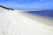 Vista panorámica de la playa en Francia - foto de stock