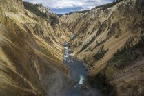 Colorato Grand Canyon di Yellowstone, Parco Nazionale di Yellowstone, Patrimonio dell'Umanità UNESCO, Wyoming, Stati Uniti d'America, Nord America — Foto stock