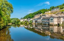 France, Dordogne, Terrasson-Lavilledieu, the Vezere (river) with the old mill — Stock Photo