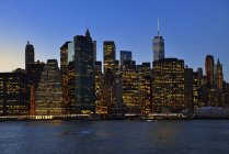 Usa, New York, la città alla luce di Wall Street — Foto stock
