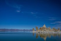 Туфа-формирования в Mono Lake, California, USA — стоковое фото