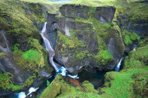 Ісландія, Сусурланд. Каньйон Fjadrargljufur — стокове фото
