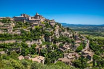 Francia, Vaucluse, arroccato villaggio di Gordes (Villaggio più bello della Francia) — Foto stock