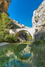 Spanien, Autonome Gemeinschaft Aragon, Nationalpark der Schluchten Sierra und Guara, Schlucht Rio Vero, Brücke Villacantal — Stockfoto