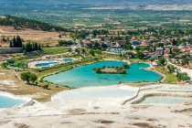 Turkey, Aegean region, Pamukkale (cotton castle) (tuffaceous site formed by mineralized sources of hot water) (UNESCO World Heritage) — Stock Photo