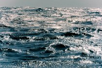 Europa, olas del mar Mediterráneo - foto de stock