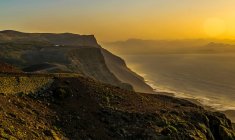 Espanha, Ilhas Canárias, Ilha Lanzarote, Mirador do Rio, pôr do sol — Fotografia de Stock